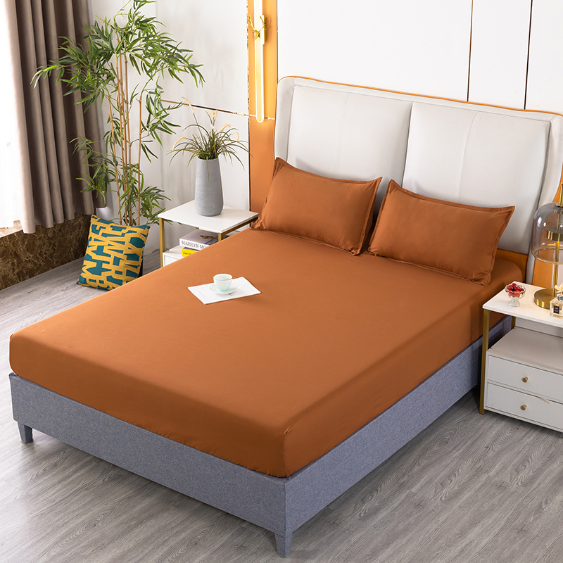 Sombrilla de cama impresa en color puro Juego de cama doble de una pieza Funda protectora de sábana cepillada Juego de cama de tres piezas