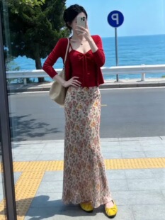 �tɫ�����黨�B��ȹ��Ů�ļ�2026�¿��nϵ�Շ��д���һ�����b�Lȹ