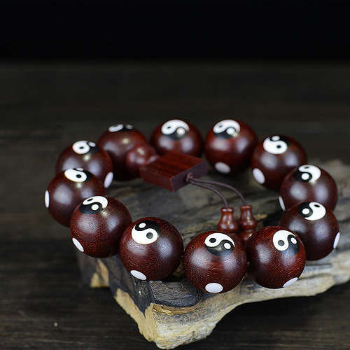 Small Leaf Rosewood High-Density Old Material Blood Rosewood Inlaid Tai Chi Male and Female Beads, Taoist Taoist Rosary
