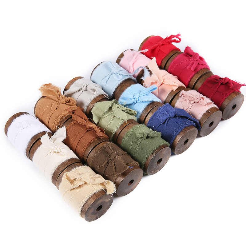 Ins deshilachado de algodón puro deshilachado cinta 4CM rollo decoración floral vintage eje de madera ramo de la boda decoración de tarjetas de felicitación