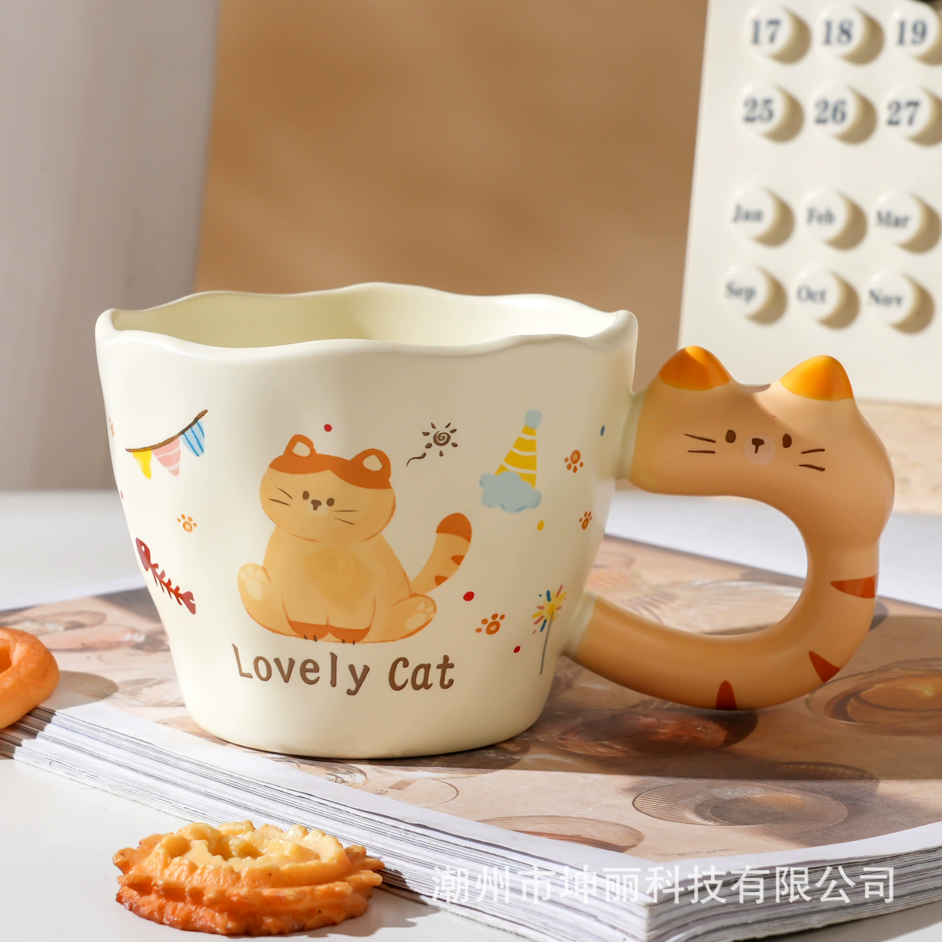 Ceramic Cat Mug with Lid, 400 ml, Cute Cat-Handle Coffee Cup