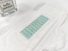 女士二等品卫生巾 负离子芯片外贸卫生巾出口