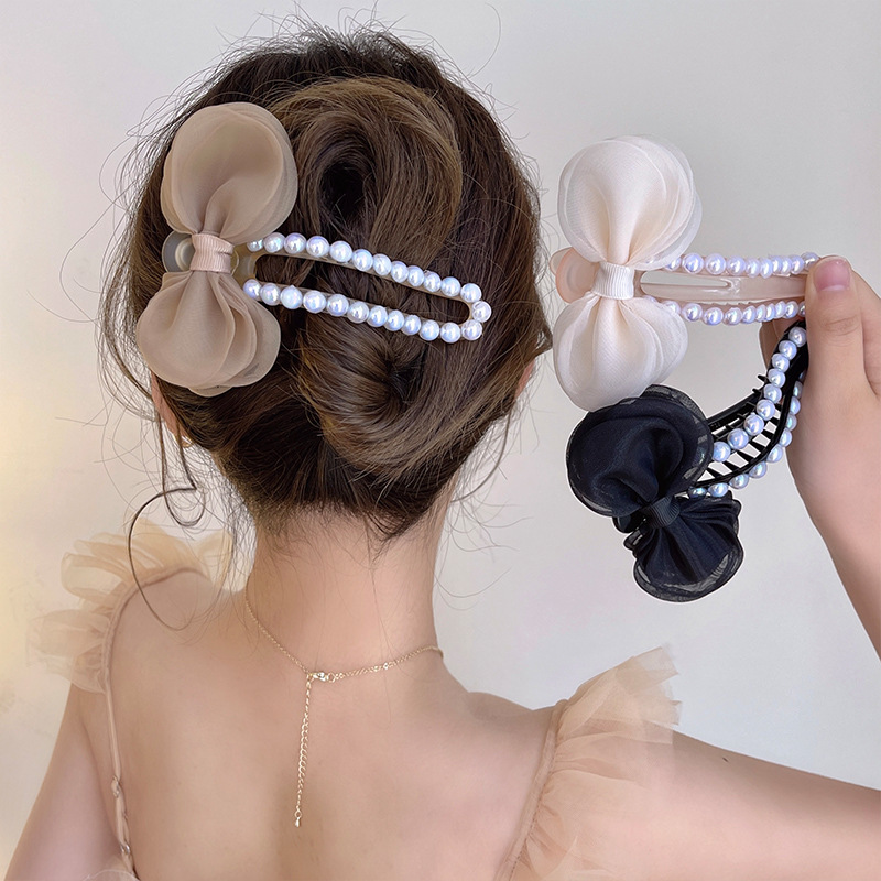 Pearl bow tie duckbill clip