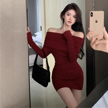 ���Ů�b2025���¿�߼����L��һ�ּ�ᘿ��B��ȹ�tɫ���ζ�ȹ��Ů