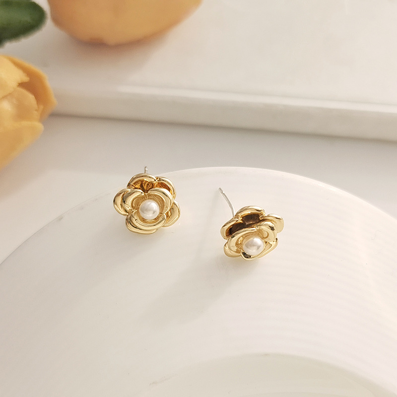 1 Pair Simple Style Flower Plating Alloy Ear Studs display picture 7