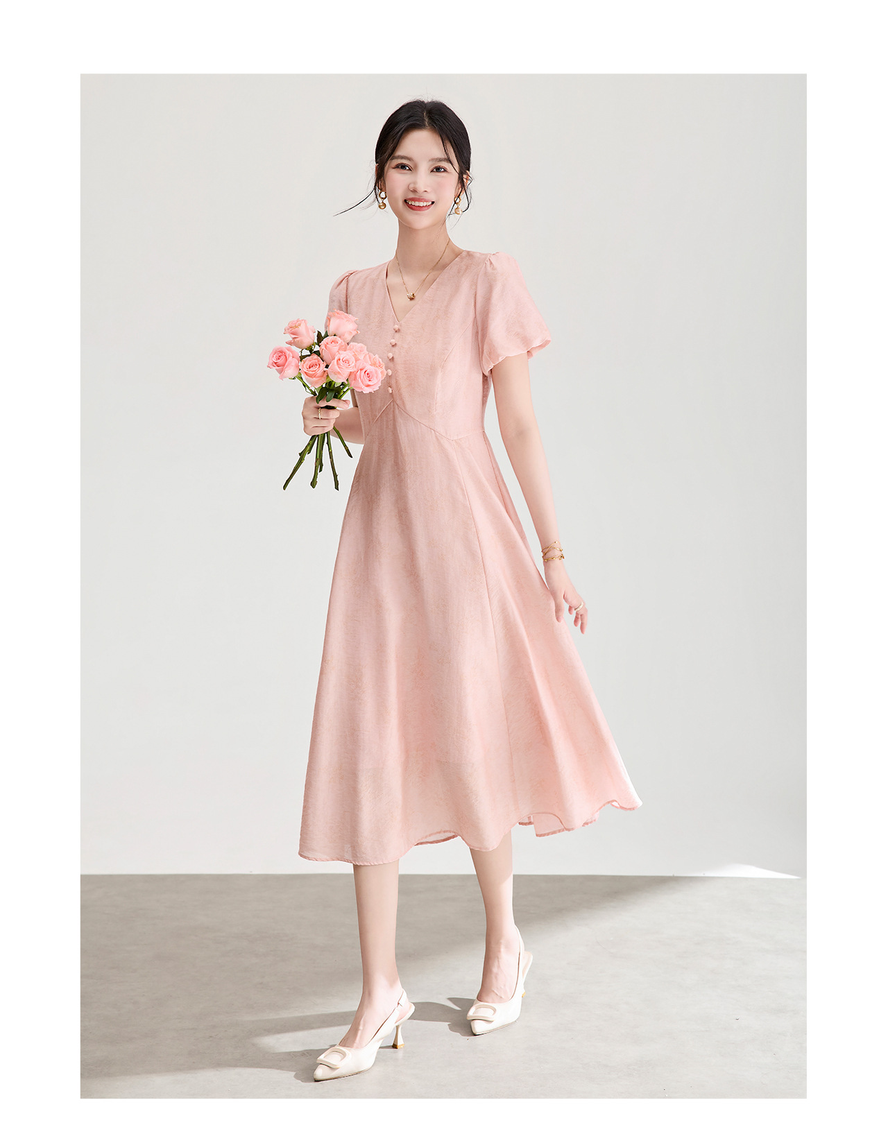 Đầm chữ A cổ V dáng suông midi họa tiết jacquard tối màu — xanh lam chi tiết 12