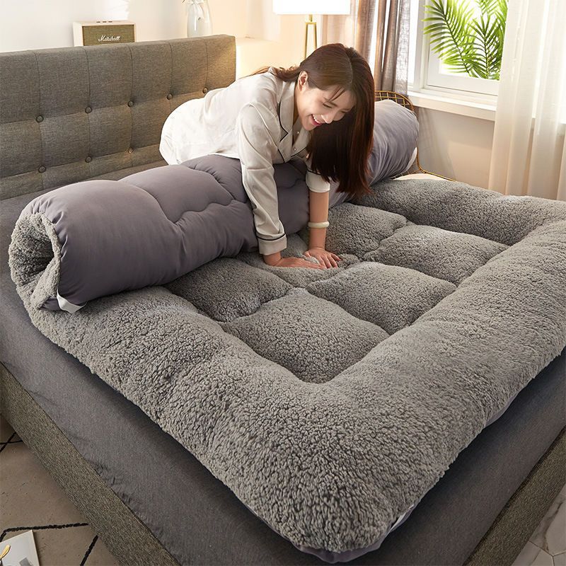 Quilt mattress lambswool winter thickened warm tatami 1.5m dormitory single double cushion quilt mattress
