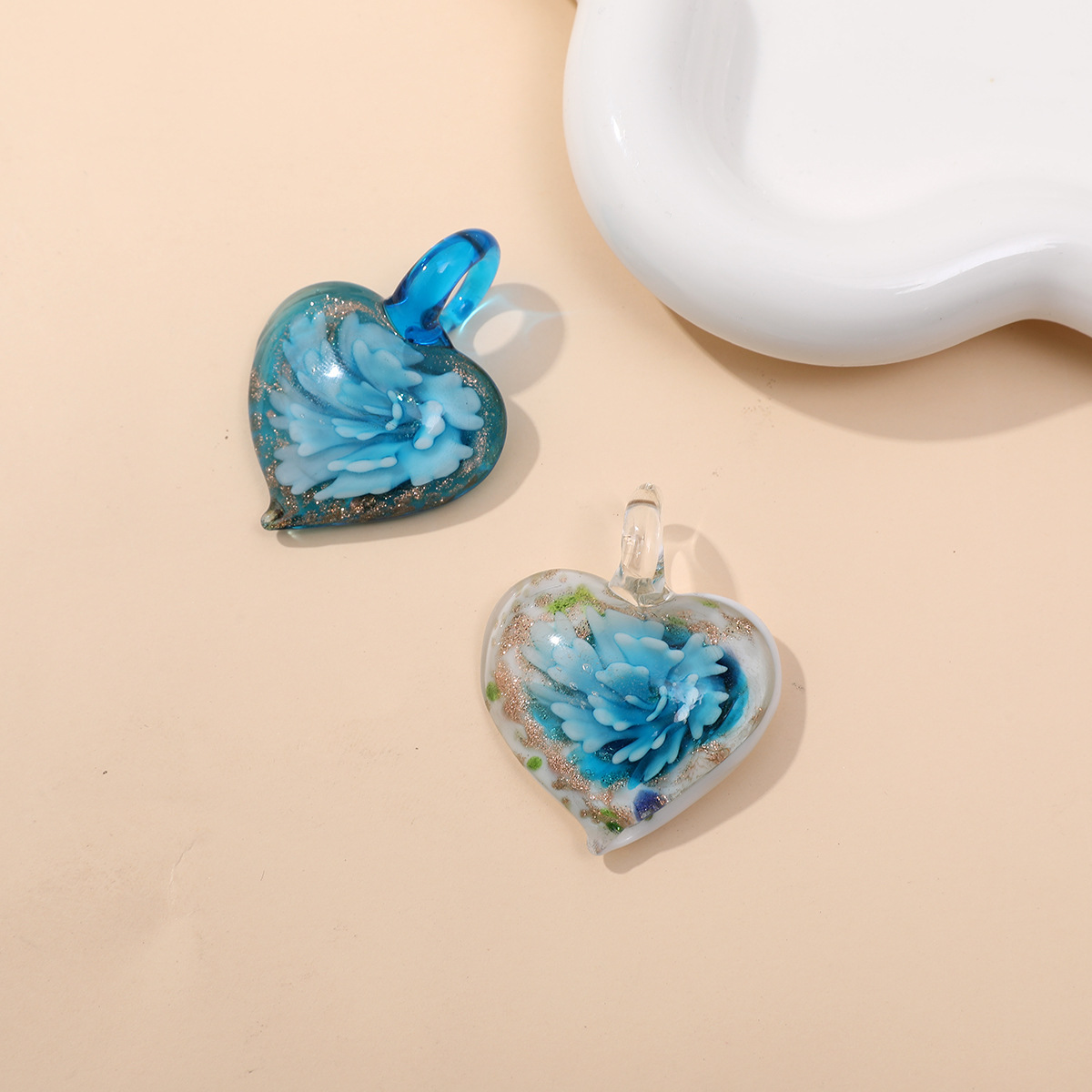 16g Weight Pendant Jewelry Making Type 36*47mm Jewelry Making Size DIY Jewelry Accessories Classification 1 Piece Quantity glass Material Heart Shape, Flower Pattern Simple Style Style 1 Piece 36*47mm Glass Heart Shape Flower Pendant 14