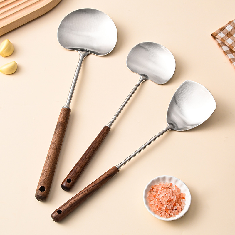 316L Stainless Steel Spatula for Home Use, High Temperature Resistant, Anti-Scalding, Kitchen Utensil with Wooden Handle, Simple Multifunctional Cooking Spatula