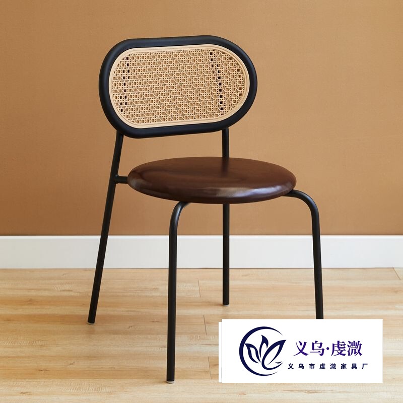 Italian Light Luxury Dining Chair Solid Wood Eames Dining Chair Designer Restaurant Home Cafe Retro High-End Leisure Chair