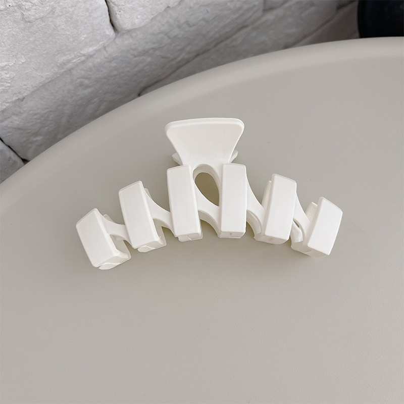 Clip de pelo Maillard clip de pelo grande de la mujer clip de tiburón clip de cabeza de nuevo tocado Internet celebridad 2023 Nueva horquilla