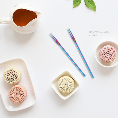 Factory direct sales stainless steel spoon and fork dessert fruit coffee mooncake restaurant spoon stirring Japanese style 304 spoon and fork