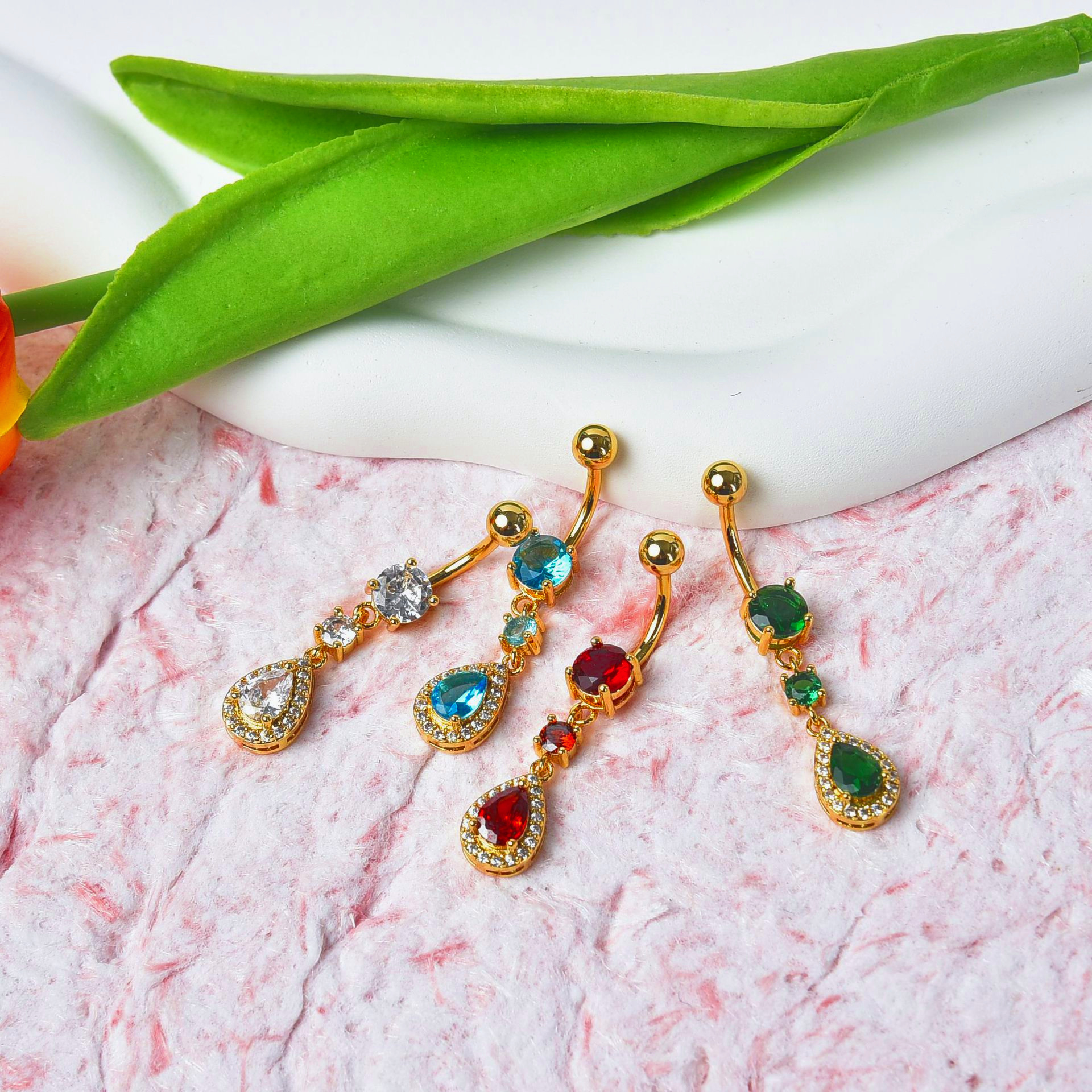 Piercing all'ombelico con goccia d'acqua in zircone europeo e americano, selezione premium disponibile in magazzino_voghion.com