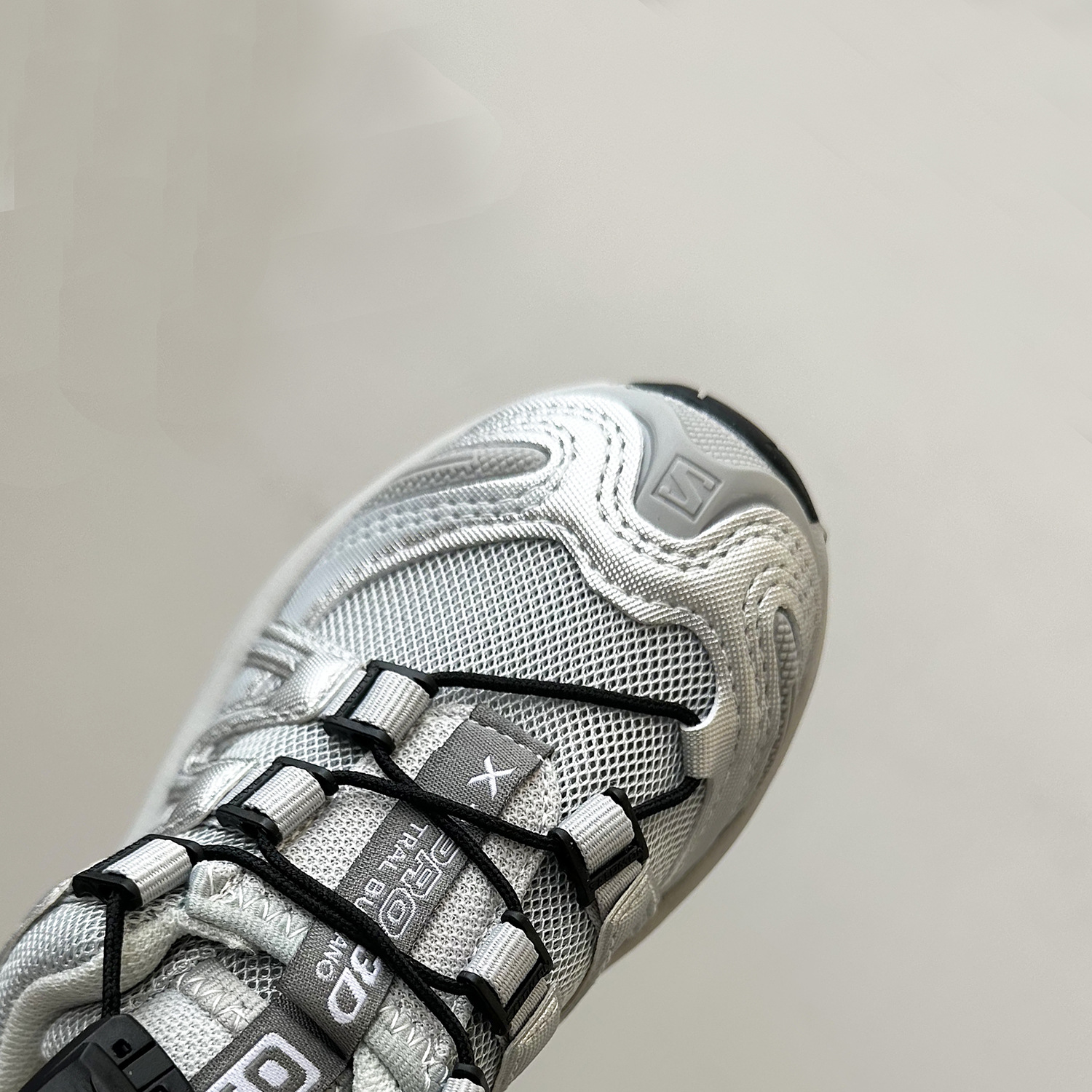 QQO Kinderschoenen 2023 Herfst en Winter Nieuwe Kinder Ademende Outdoor Sportschoenen Heren en Dames Mesh Dad_voghion.com