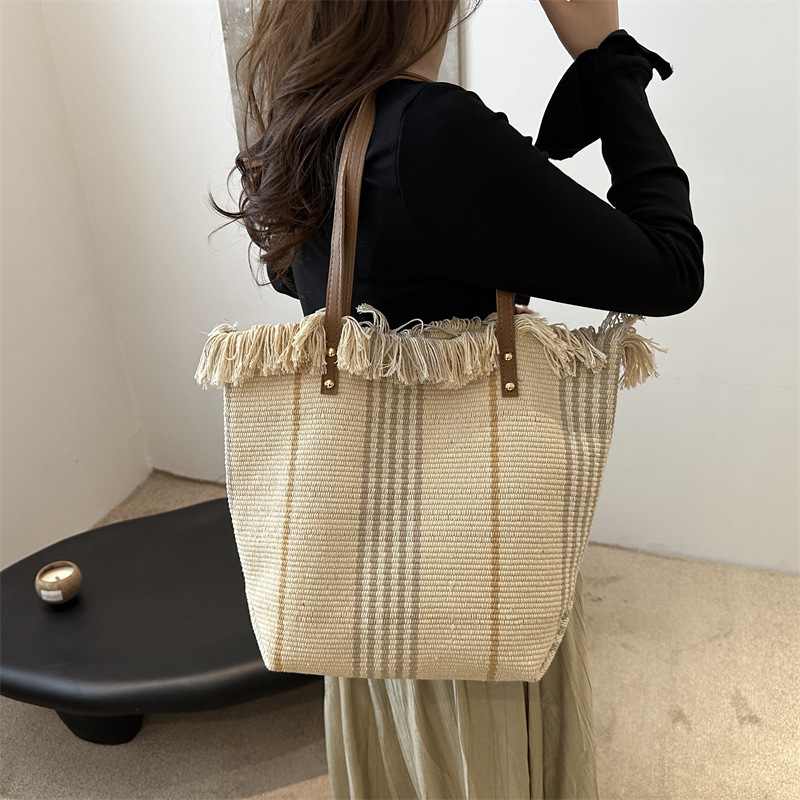 Bolsa de tejido de bordilla de tejido para mujeres 2024 nuevo nicho de diseño de moda bolsa de moda bolsa de gran capacidad de personalidad bolso de hombro