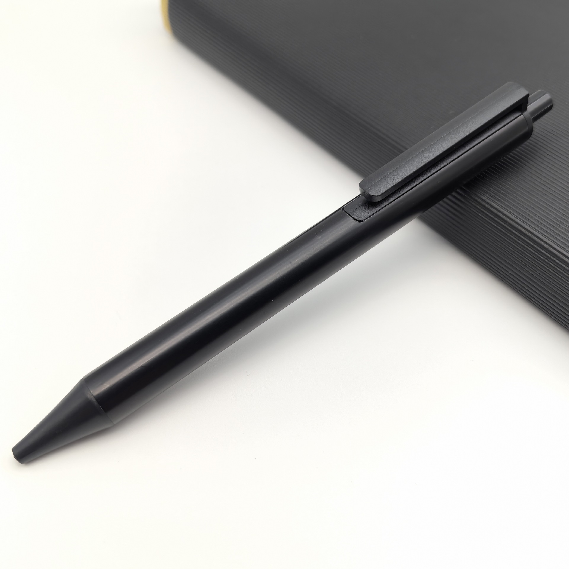 Bolígrafo de metal personalizado barra de aluminio colorido bolígrafo comercial puede ser logotipo láser publicidad publicitaria bolígrafo regalo al por mayor