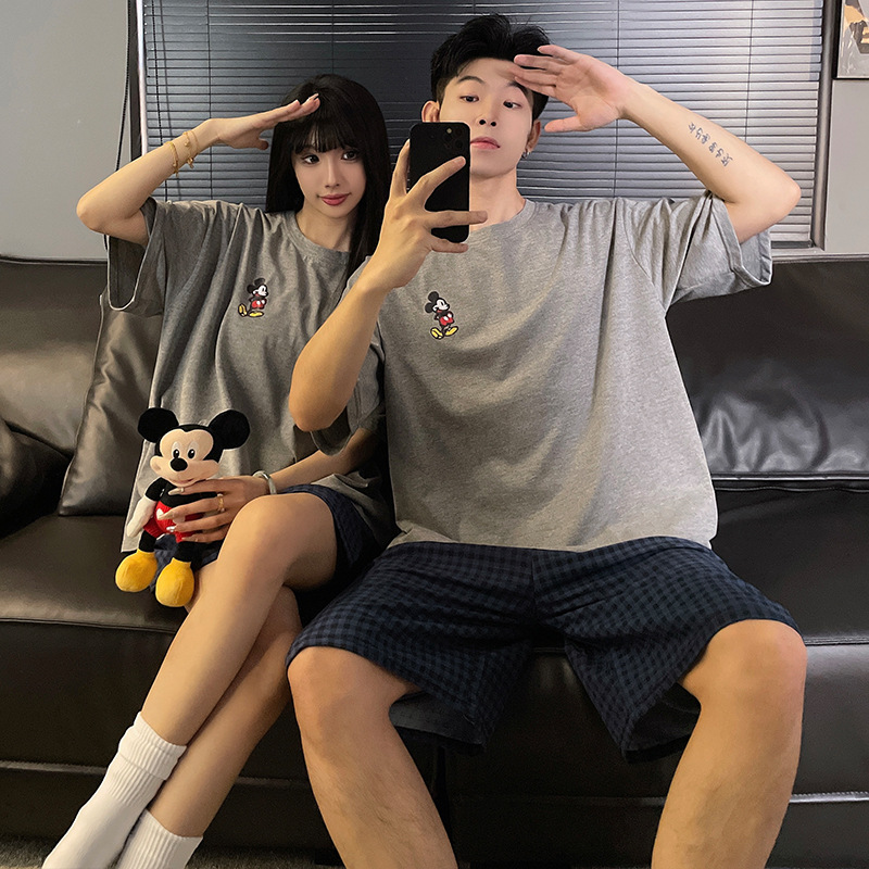 Japón Mickey pareja pijama de mujer verano algodón de manga corta 2025 nuevo conjunto de ropa de casa de dibujos animados para hombres