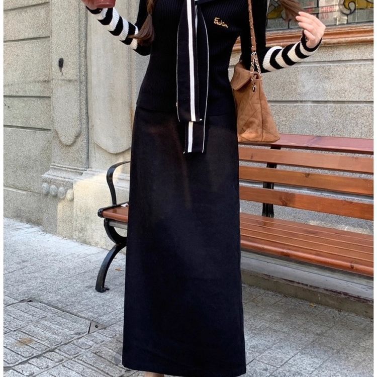 黑色条纹毛衣女春秋慵懒学院风修身显瘦别致上衣春季海军领针织衫|undefined