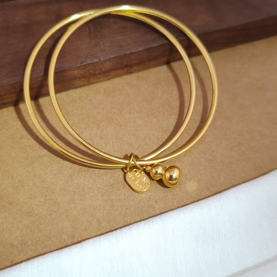 Xuping Europa y los Estados Unidos comercio exterior transfronterizo temperamento de moda personalidad simple pulsera de aleación de cobre elegante joyería de lujo ligera al por mayor mujeres