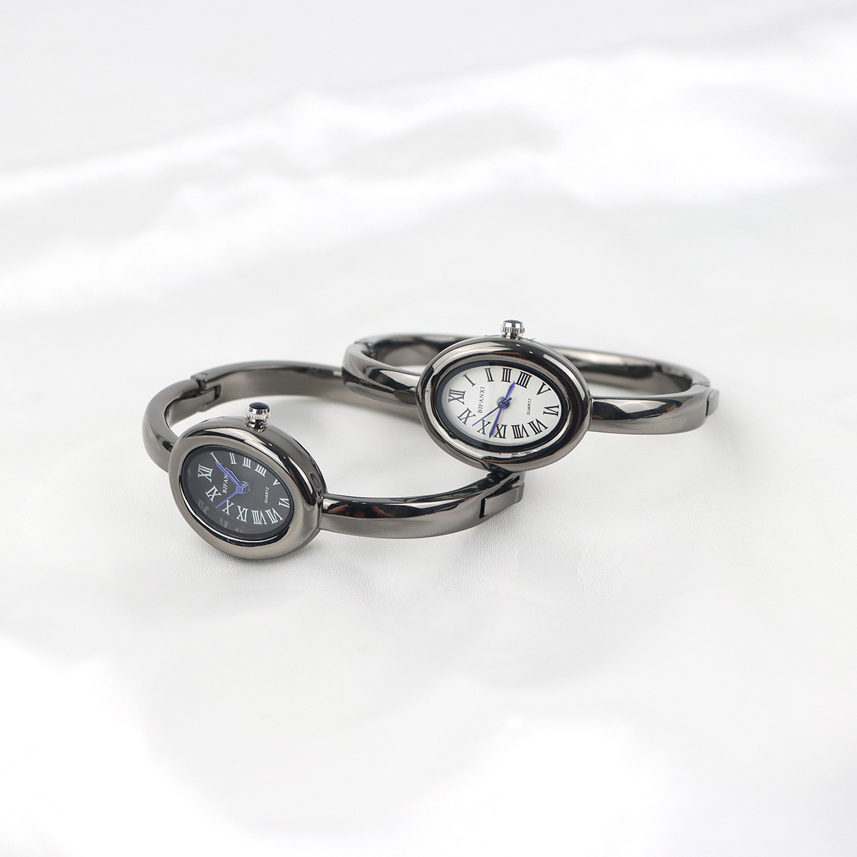 fashionable bracelet