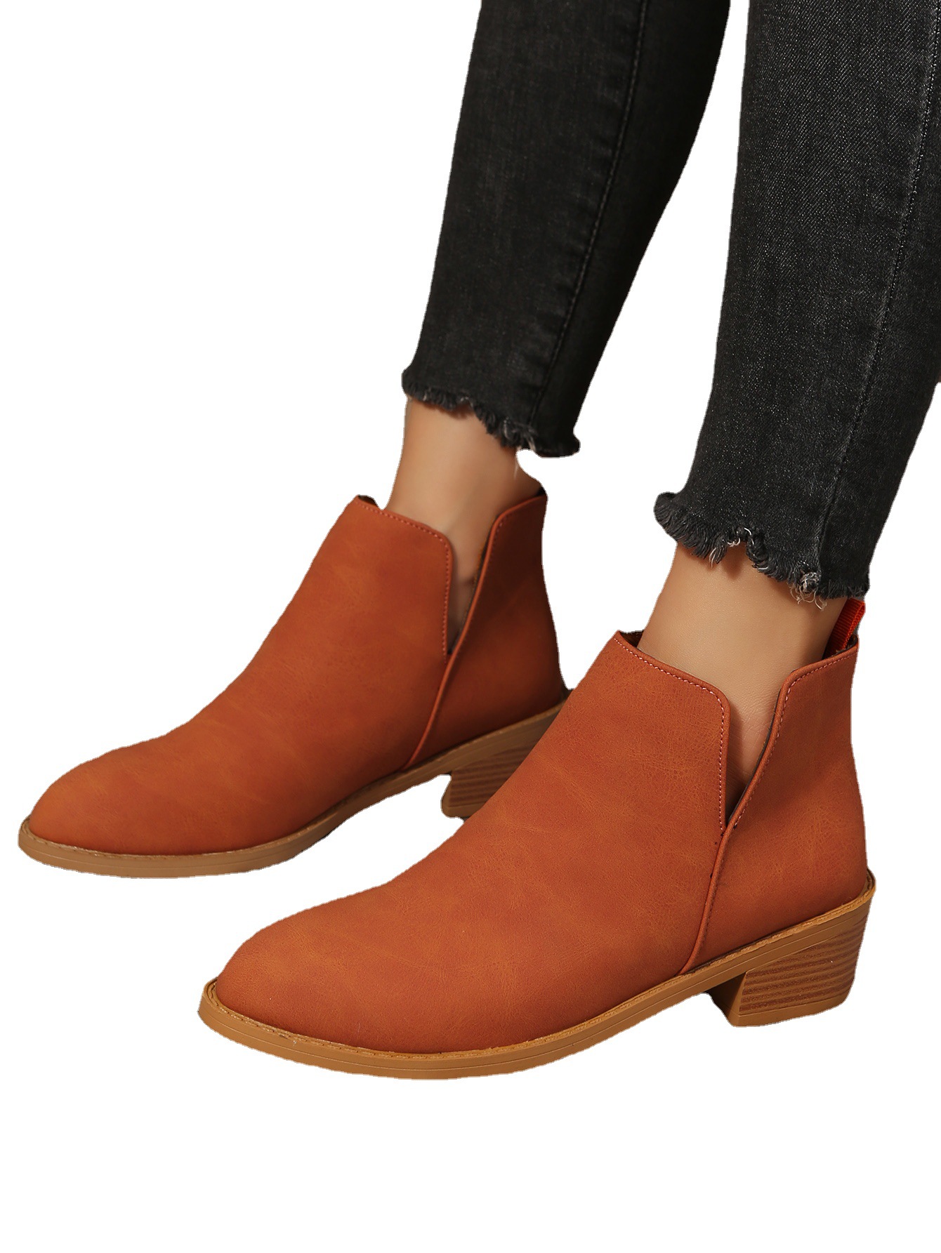 Große Damenstiefeletten aus Wildleder mit klobigem Absatz_voghion.com