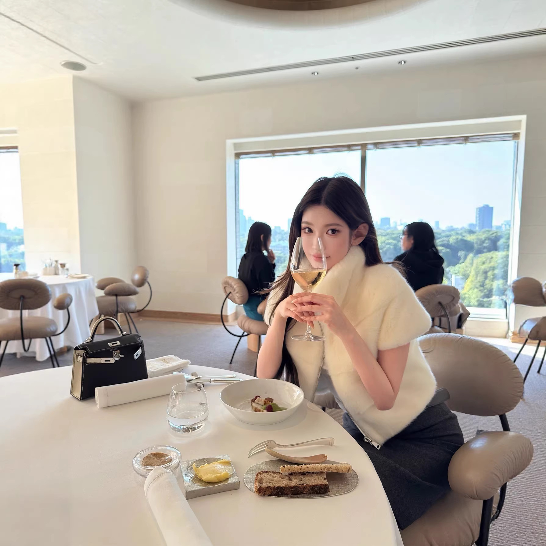 25aw "Lux 贵感韩女" 环保皮草防水貂毛横排马甲皮草外套