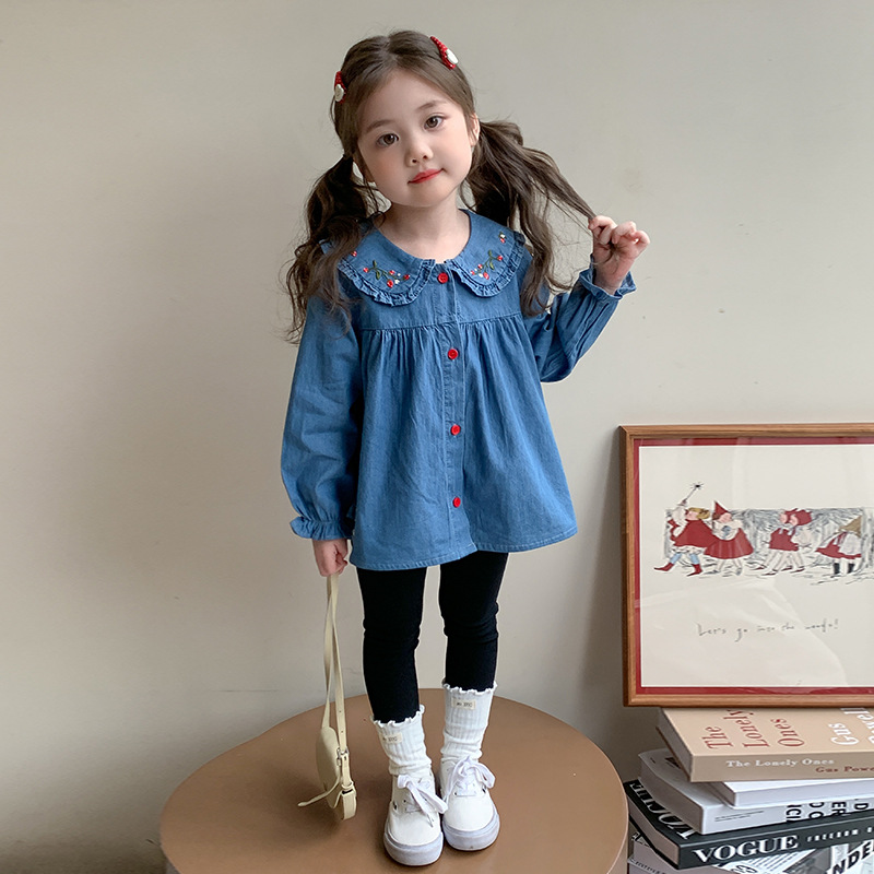 Camisas de niñas primavera y otoño 2025 nuevos niños otoño estilo exterior casual bebé cuello chaqueta de vaqueros de otoño
