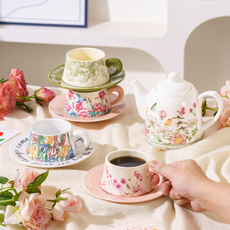 Teapot suit Mug Ceramic Household Housewarming New Home Engagement Wedding Gift for Bride Cup Tea Set