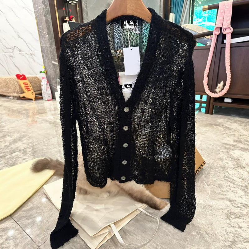 Pre-sale/Oda distressed ripped cardigan sweater! Pre-sale/Oda distressed ripped cardigan sweater!