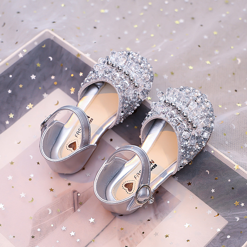 Zapatos de princesa de diamante para niñas 2026 primavera y otoño nuevos zapatos de sandalias de boca superficial zapatos huecos de moda zapatos de cristal para niñas image 7