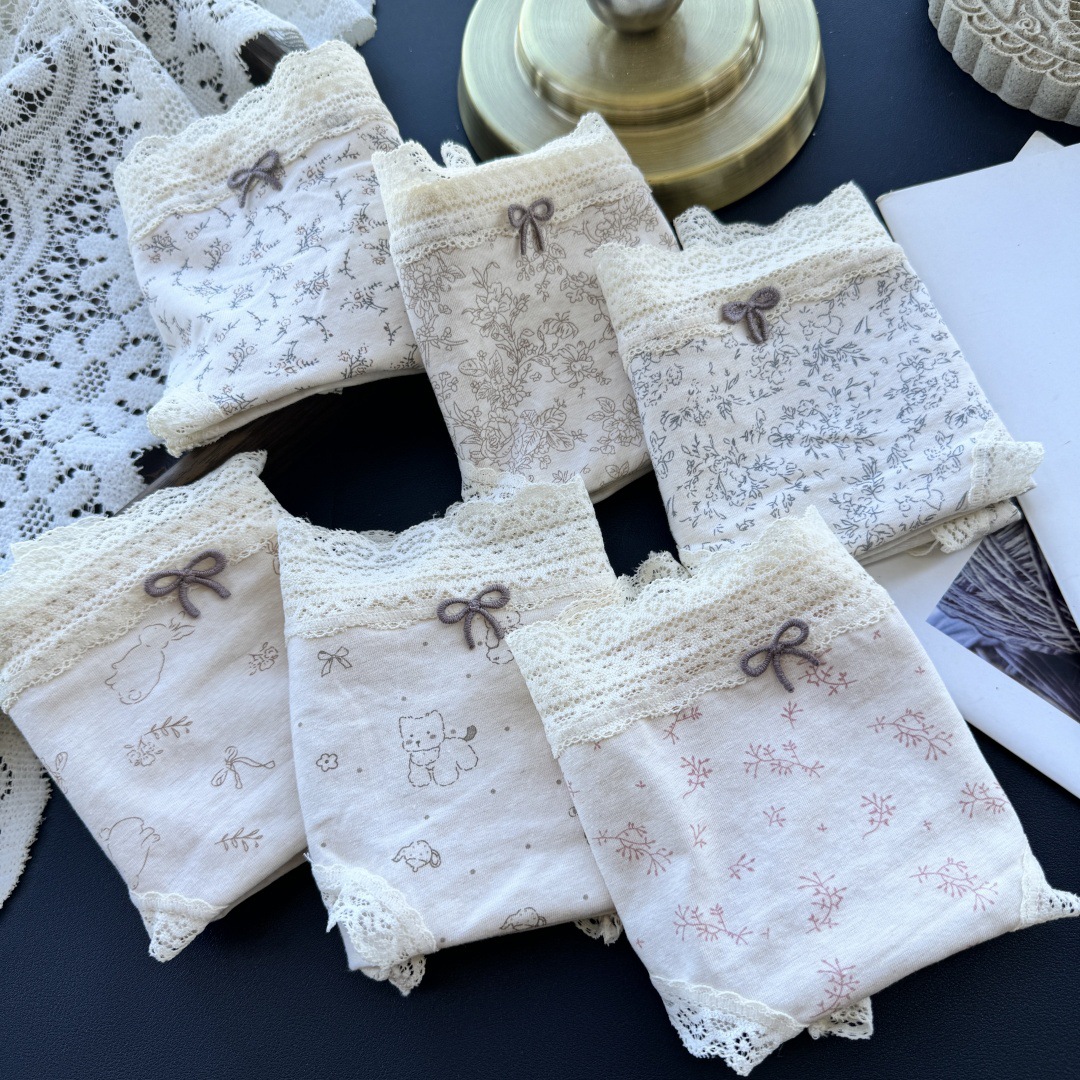 【 45-70kg 】3811 # Natural Gift~Cute Cartoon Cotton Gentle Mid-Waist Women's Underwear