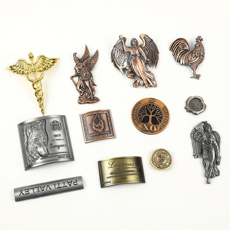 玻璃瓶金属锌合金塑料浮雕酒标 包装中秋月饼盒 香水化妆品牌