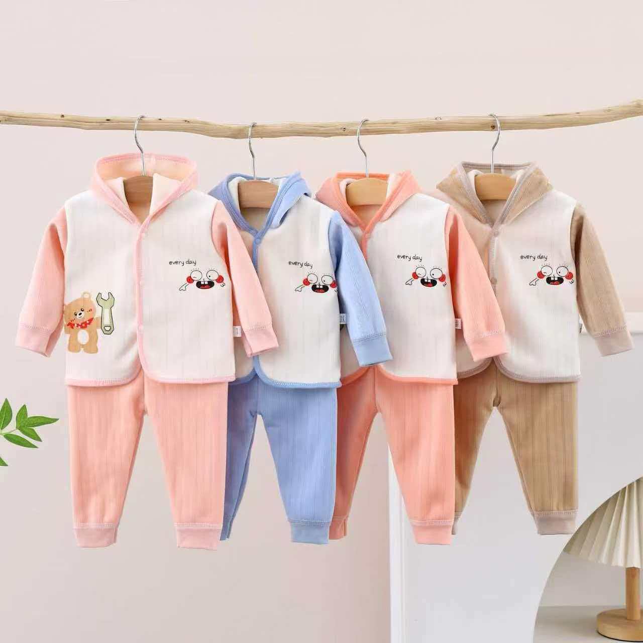 Baby calentamiento ropa interior set sin hueso algodón recién nacido tres capas de algodón folded pijamas primavera y otoño abrigo de bebé image 9