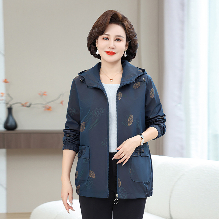 中年のお母さんの秋の服のジャケットのファッションの新型の中高年の女性の春秋風の服の洋風の薄い金の大きいサイズの上着|undefined