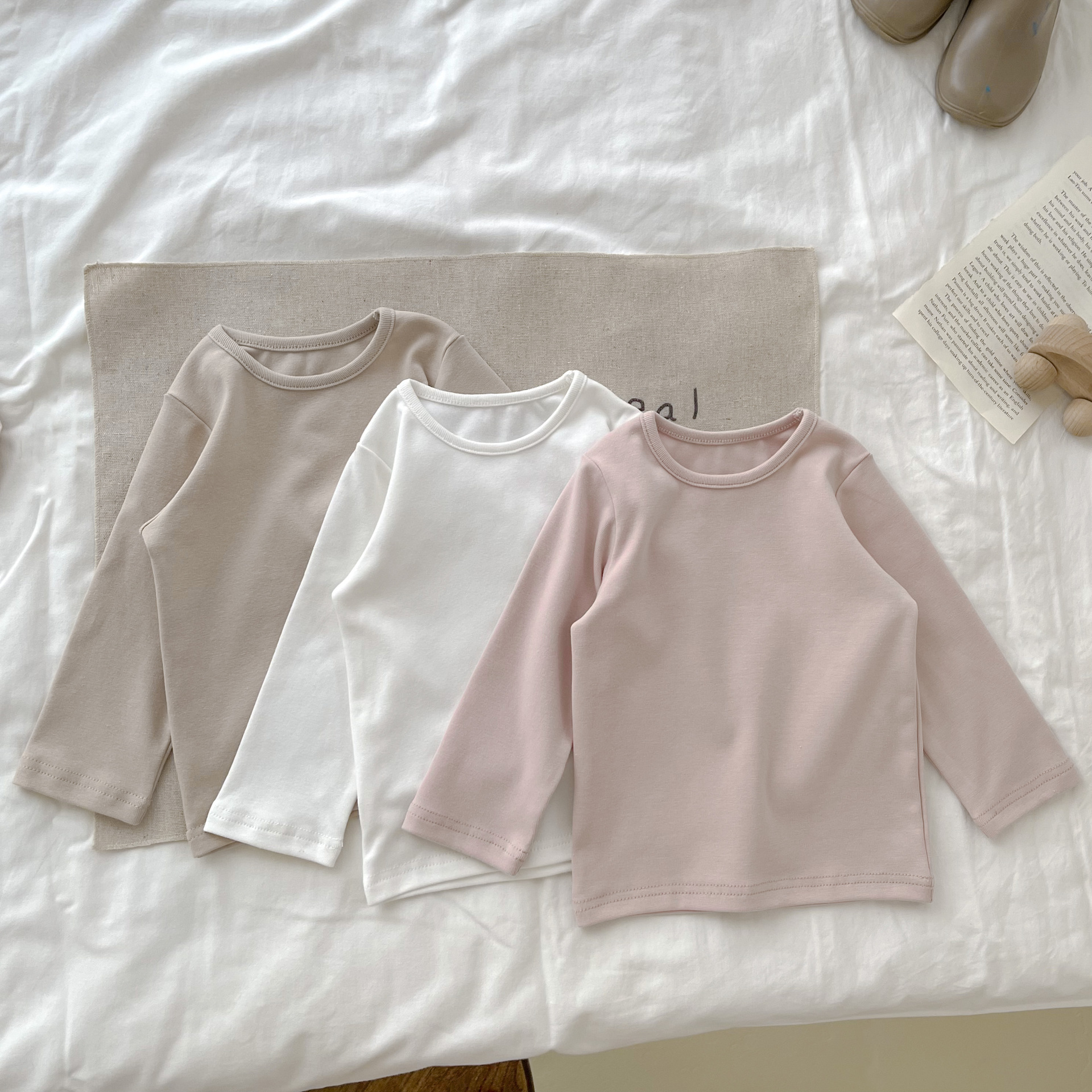 Simple Style Solid Color Cotton Baby Clothing Sets display picture 2