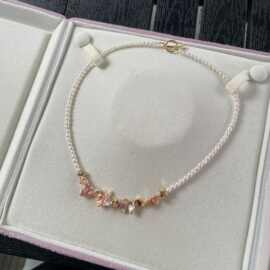 设计款2.5-3mm 的天然极光珍珠配炫彩花瓣形珠皮光细腻极亮时尚设