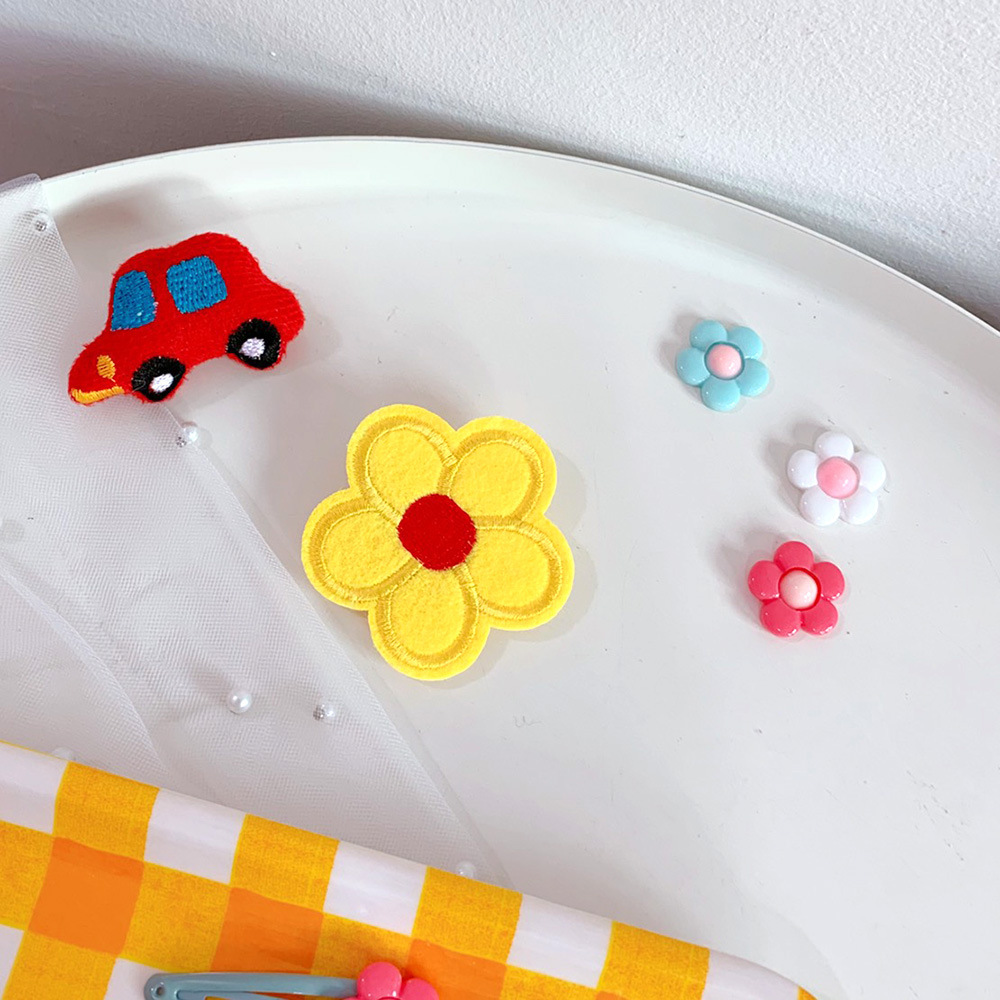 INS moda lindo japonés creativo de dibujos animados broche de acrílico accesorios chica ropa bolsa colgante insignia PIN