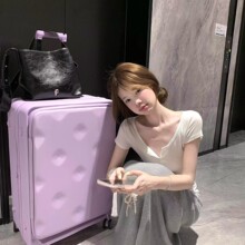 2025�¿�������Ů���_����������ֵ�W�����U��20��������ܴa��