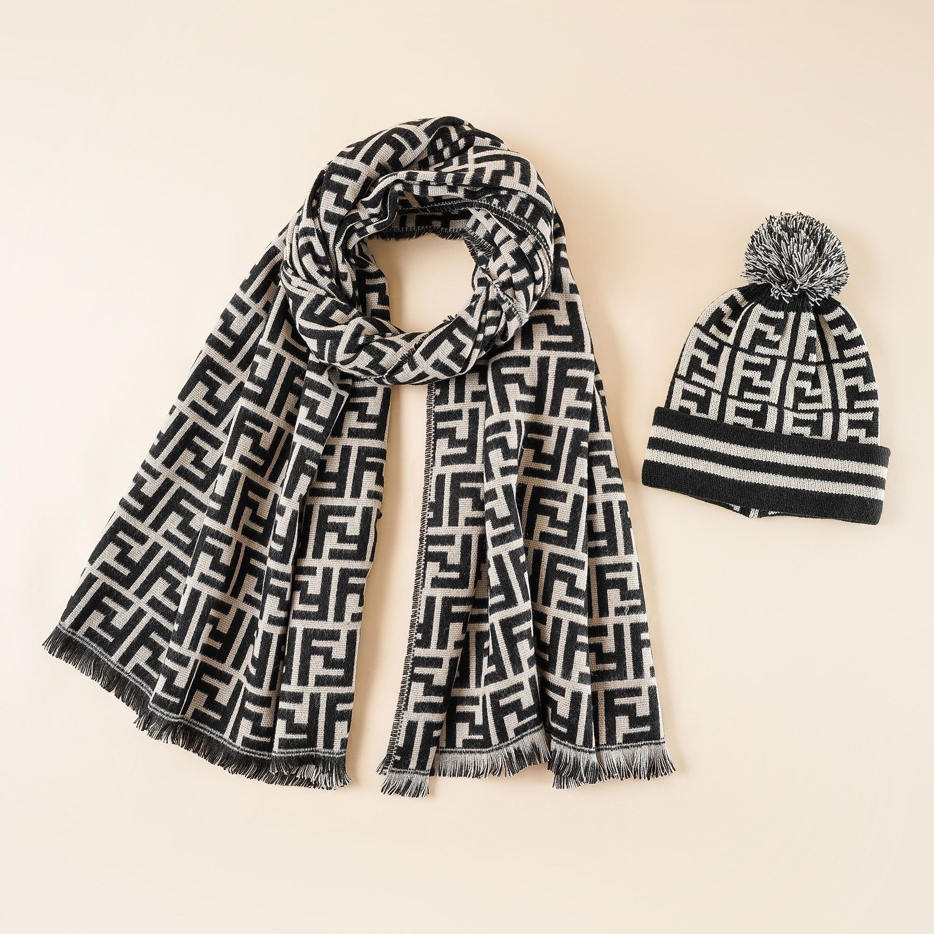 Otoño e invierno sombrero de lana para hombre bufanda traje de dos piezas moda para hombres y mujeres moda engrosada cálida estudiante traje de dos piezas moda