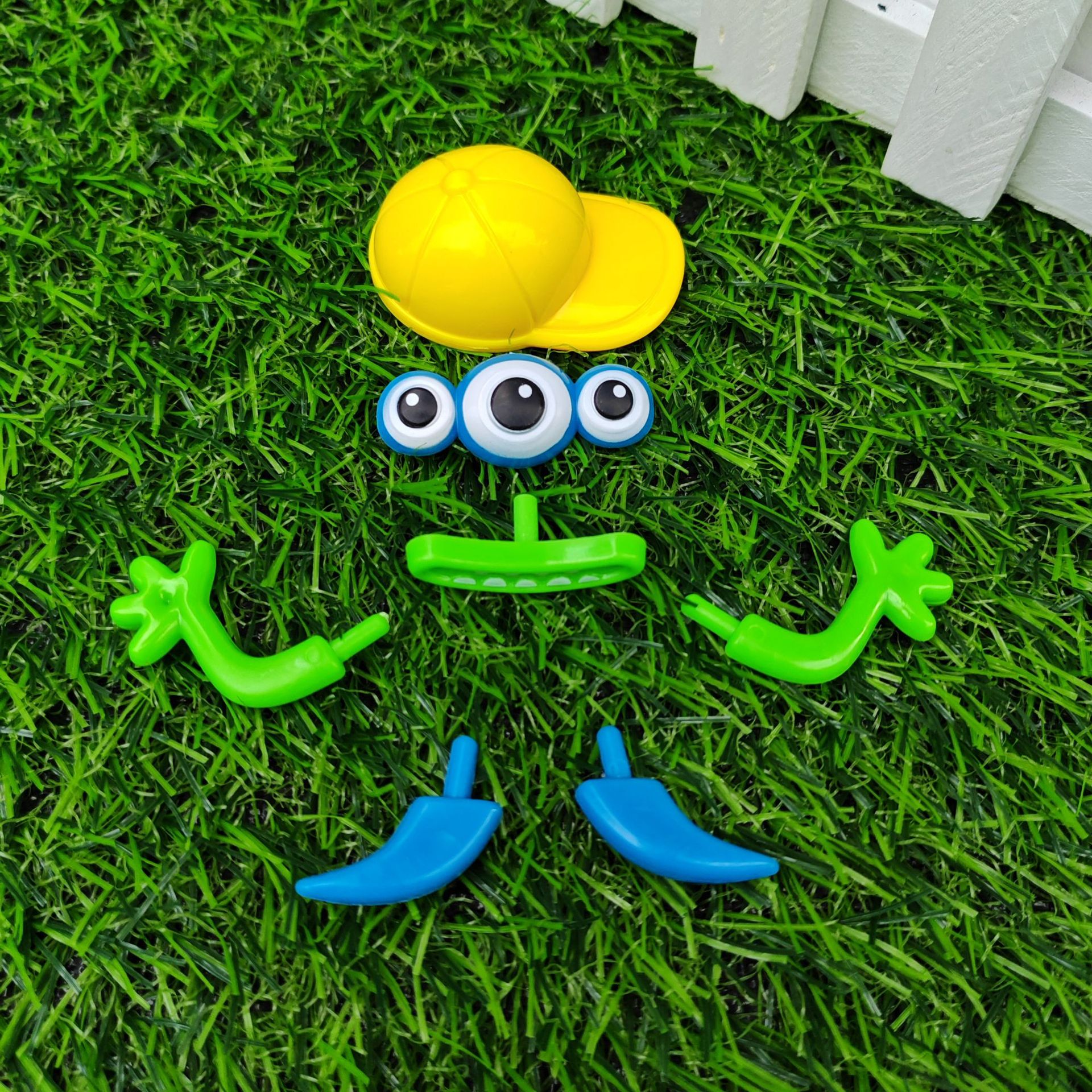 Venta directa de fábrica, juguetes espaciales para niños, moldes de arena, accesorios de barro de color, modelos, arena engrosada, herramientas de arena al por mayor