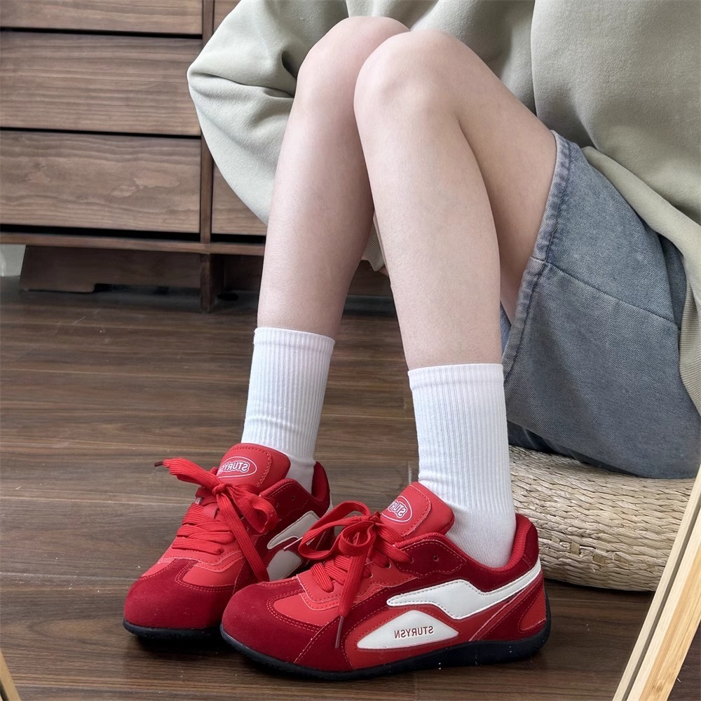 La versión coreana de los estudiantes Xia Meimei, tendencia transpirable, cómodos zapatos casuales de entrenamiento alemán, zapatos de deporte de pareja americana para hombres y mujeres en la calle