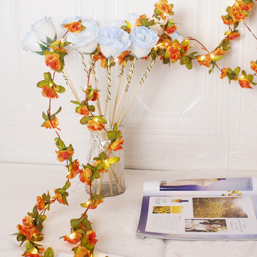 Simulación rosa lámpara de ratán decoración de ratán hotel de flores enrollado falso arte floral seda luz de colores luz intermitente decoración luz de alambre de cobre