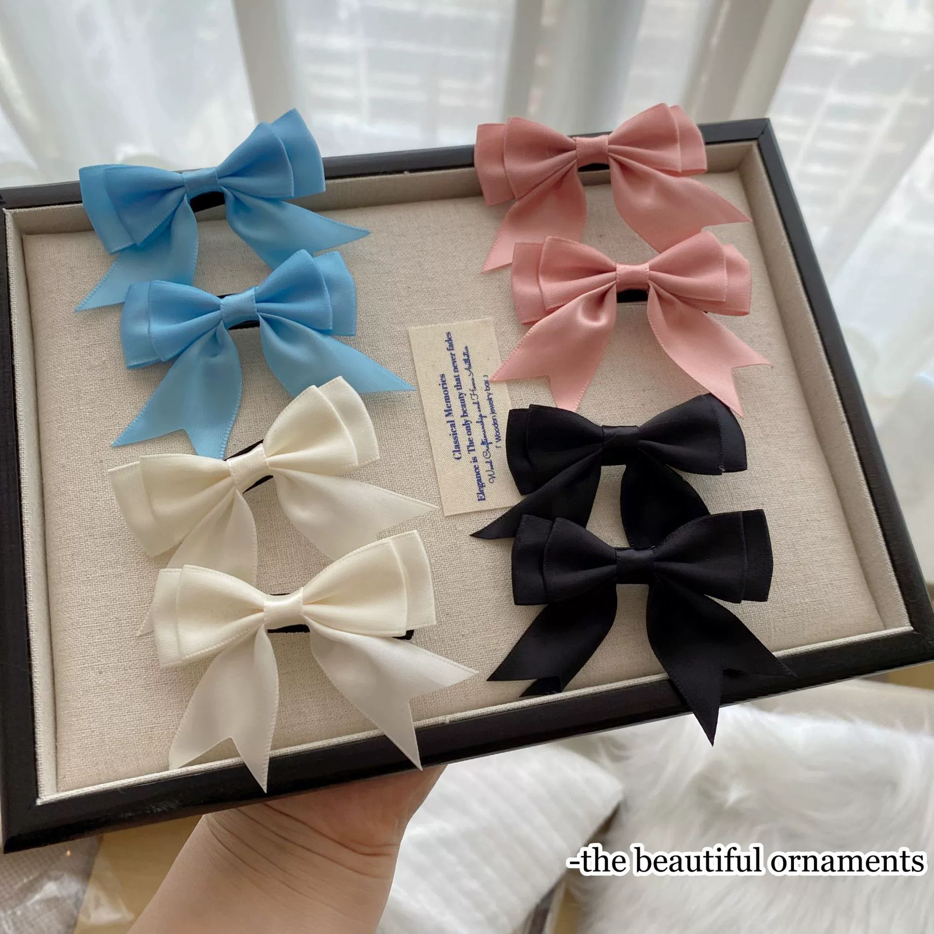 Children's hairgrip with bow, bangs