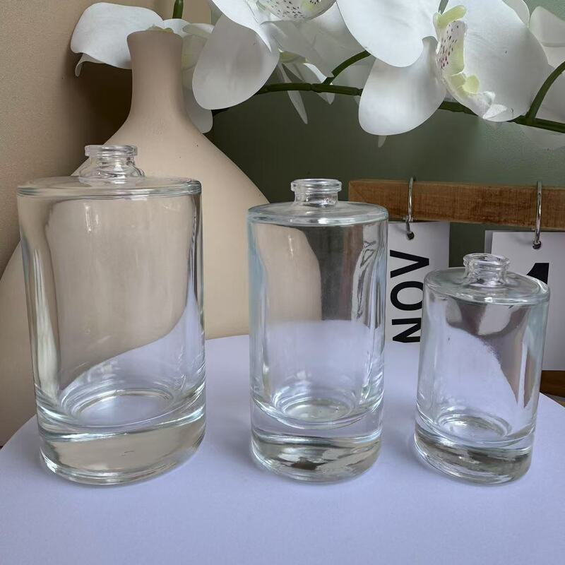 円筒プレススプレーバヨネット香水ボトル 30ml50ml100ml 大容量ハイエンド透明シンプルモダンモデル|undefined