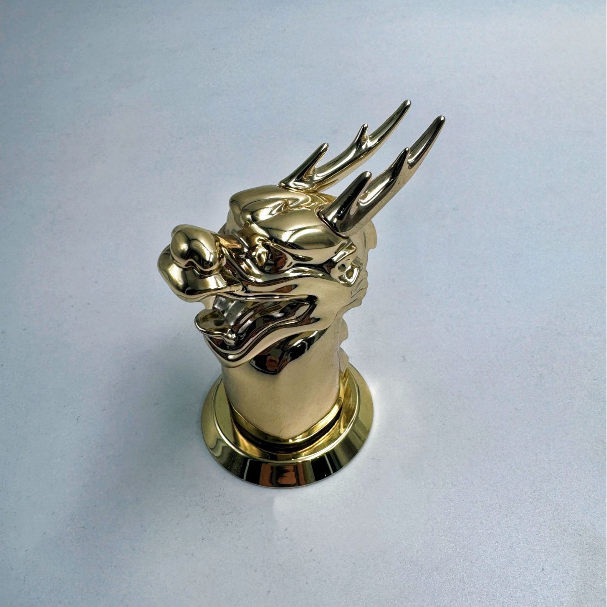 厂家供应 15牙金色龙头锌合金香水瓶盖 支持定 制