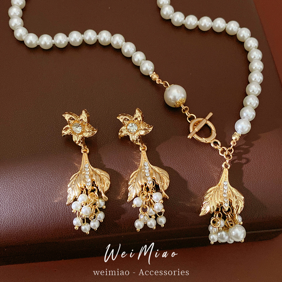 Collar de pendientes de perlas de cola de pez redonda con diamantes, lujo ligero, nicho de alto nivel, estilo palacio, conjunto de joyas retrógradas exquisitas