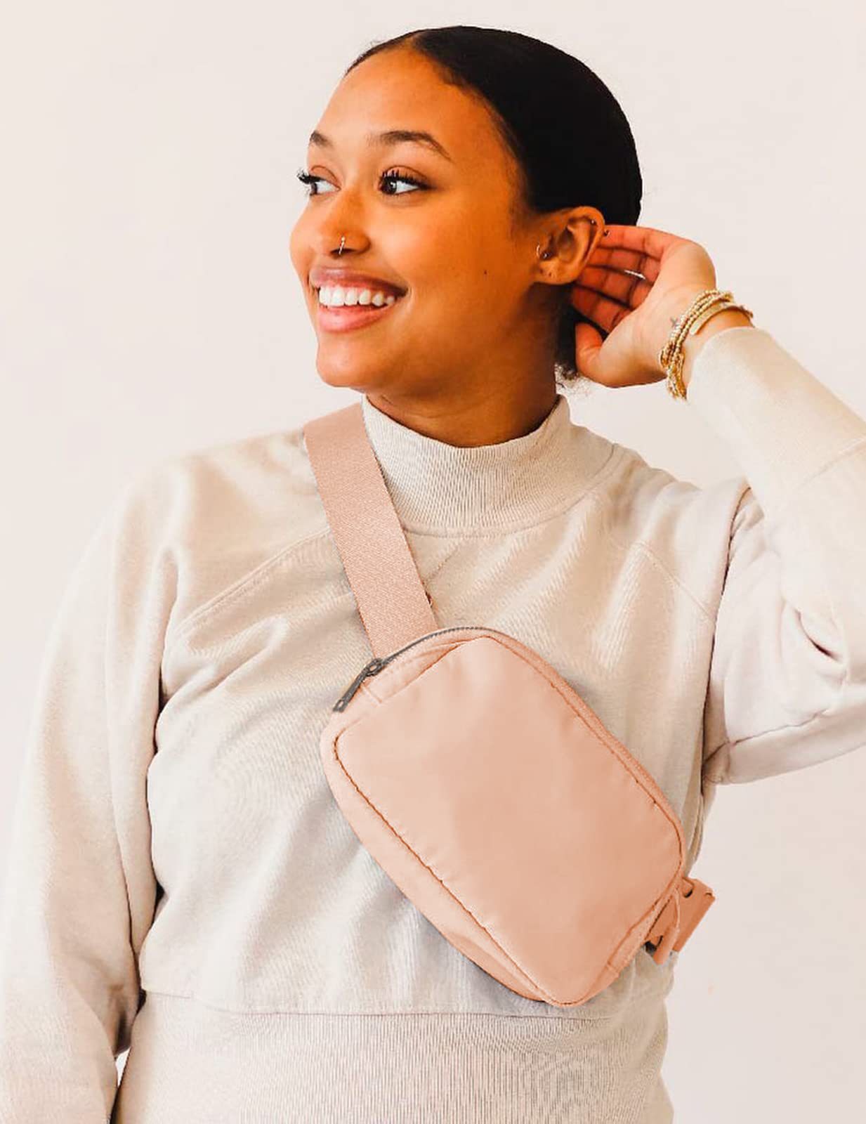 Women's with adjustable waistband, fashionable running and hiking waist bag_voghion.com