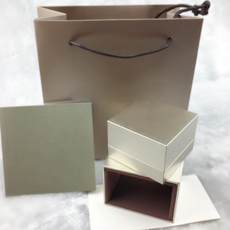 15548302832_1565880334