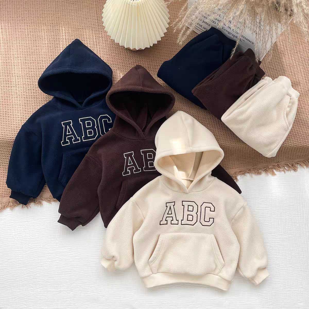 New Embroidered Letter Sweatshirt 2025 Autumn and Winter Fleece-Lined Casual Suit Versatile Children's Abc Sweatshirt Pullover