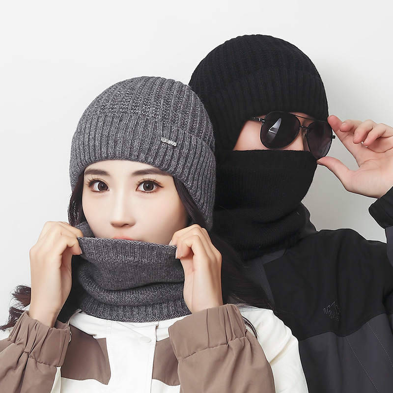 Fewk冬の新型大版耳保護ニット帽男性女性とベルベットが保温マフラーの2点セットの毛糸帽に乗っている|undefined